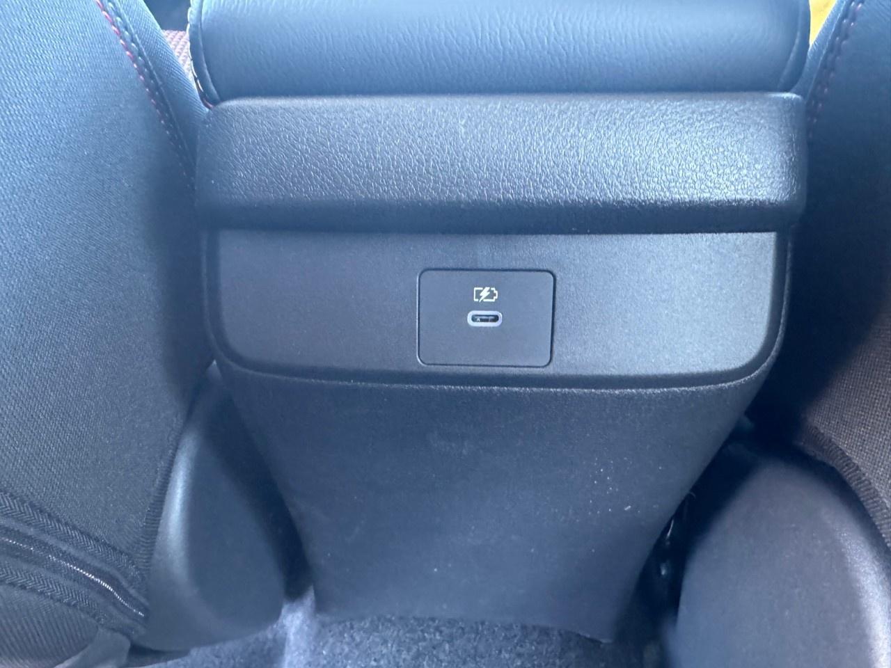 2026 Nissan Sentra SR SEDAN Photo