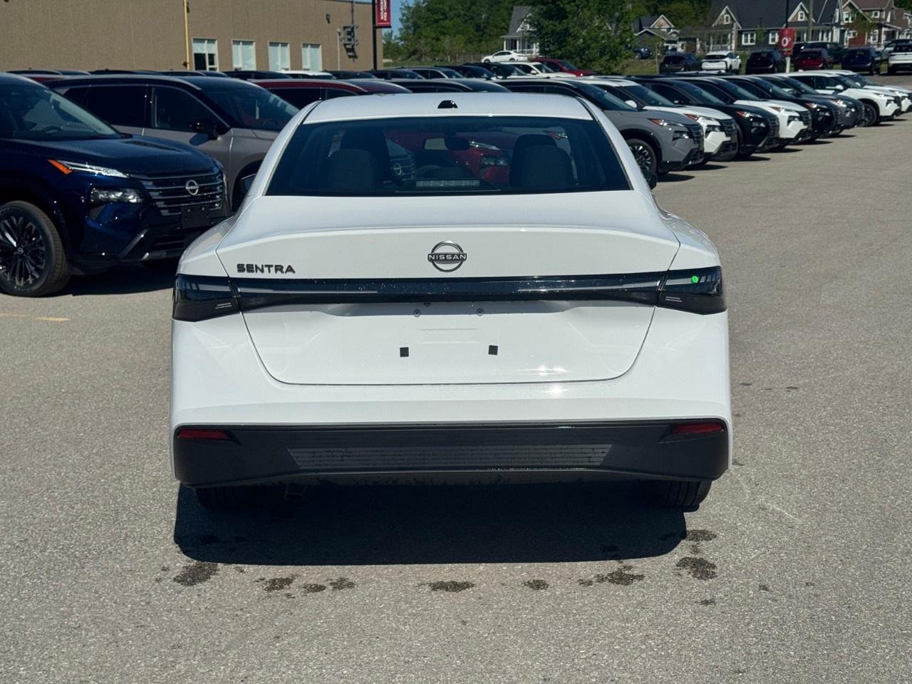 2026 Nissan Sentra SV SEDAN Photo3