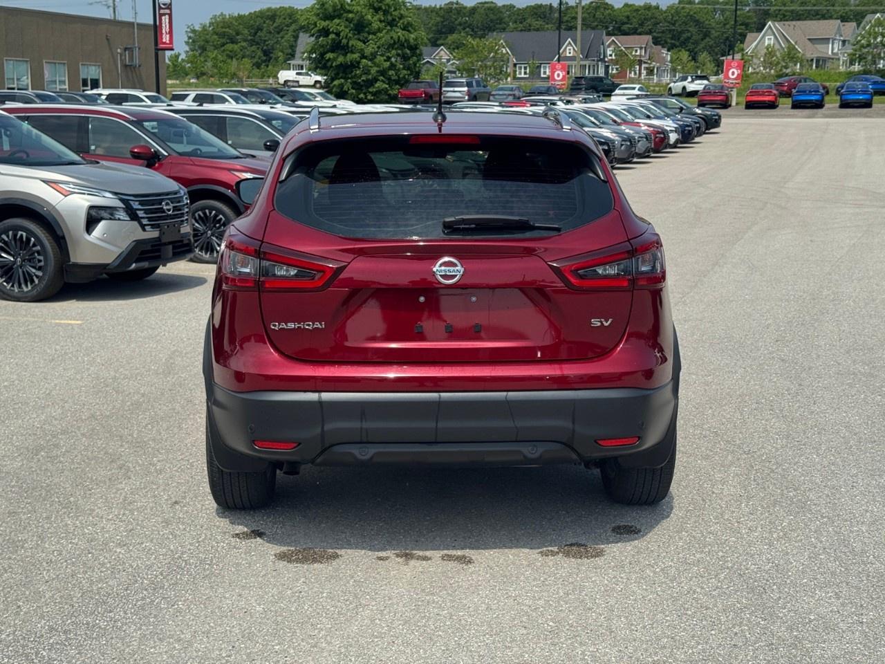 2021 Nissan Qashqai FWD SV CVT Photo3