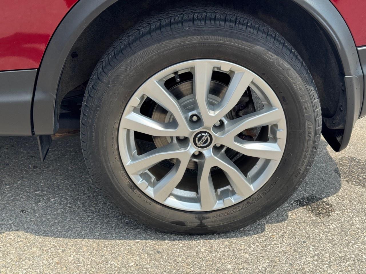 2021 Nissan Qashqai FWD SV CVT Photo