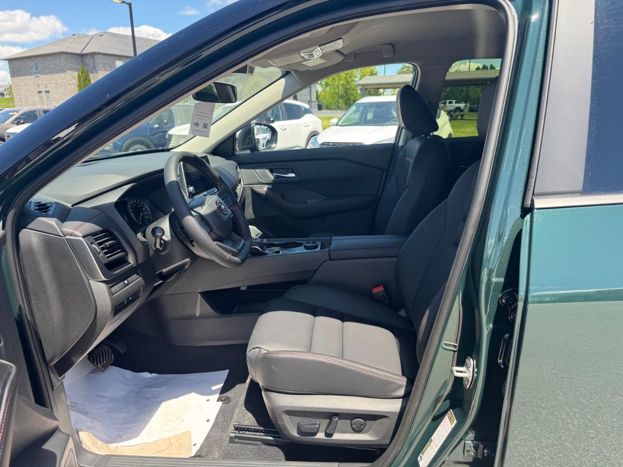 2026 Nissan Rogue AWD Rock Creek Photo