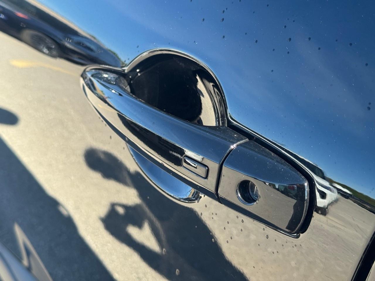 2026 Nissan Rogue AWD SV Moonroof Photo