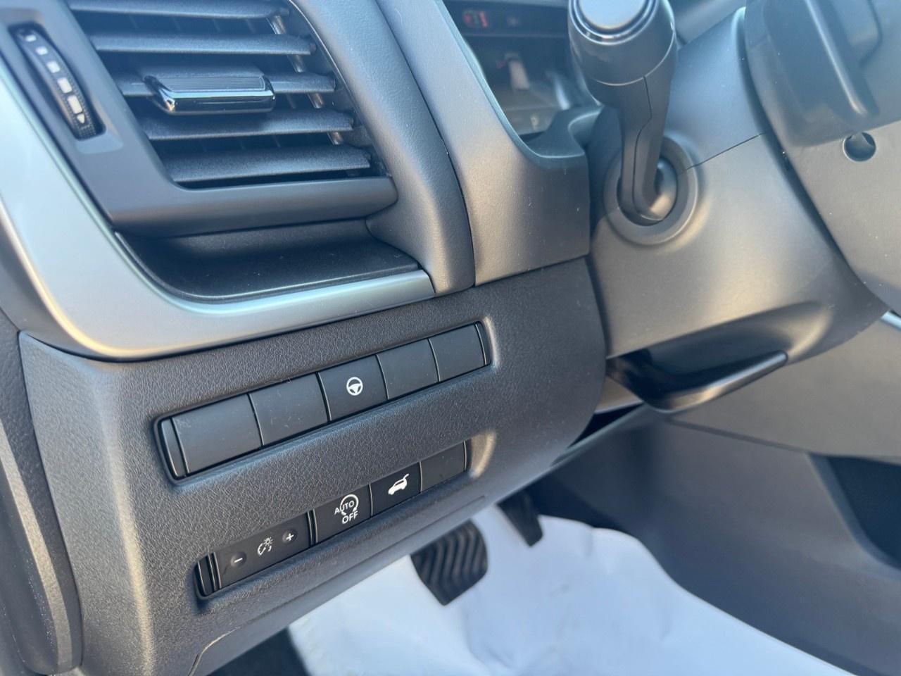 2026 Nissan Rogue AWD SV Moonroof Photo