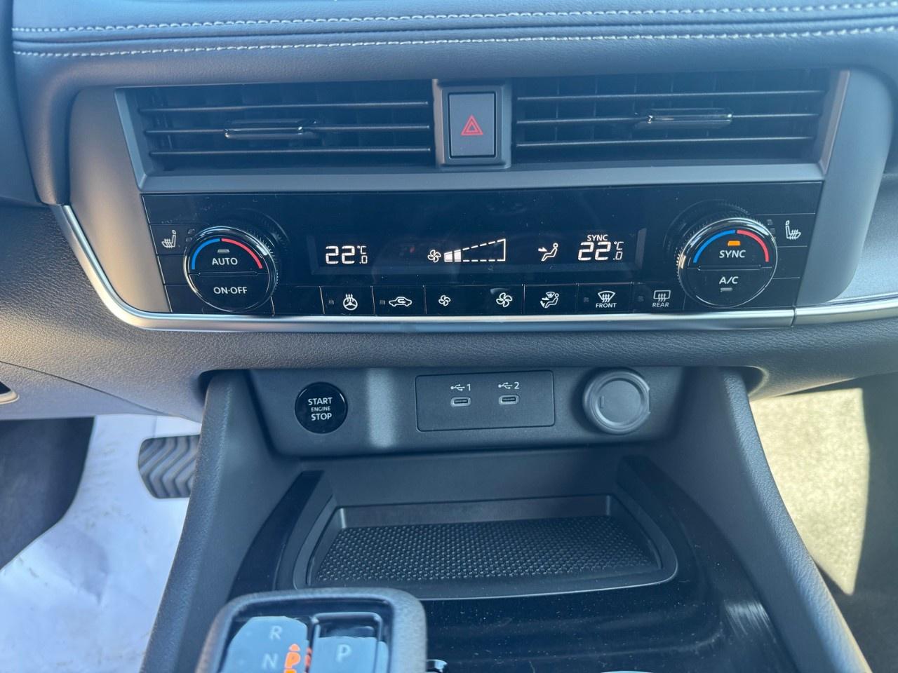 2026 Nissan Rogue AWD SV Moonroof Photo