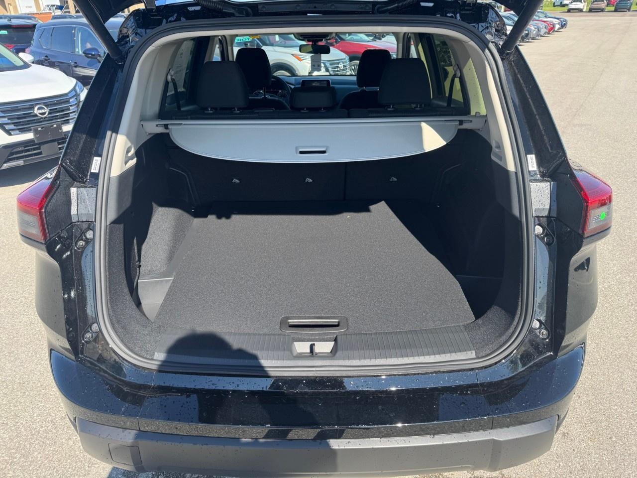 2026 Nissan Rogue AWD SV Moonroof Photo