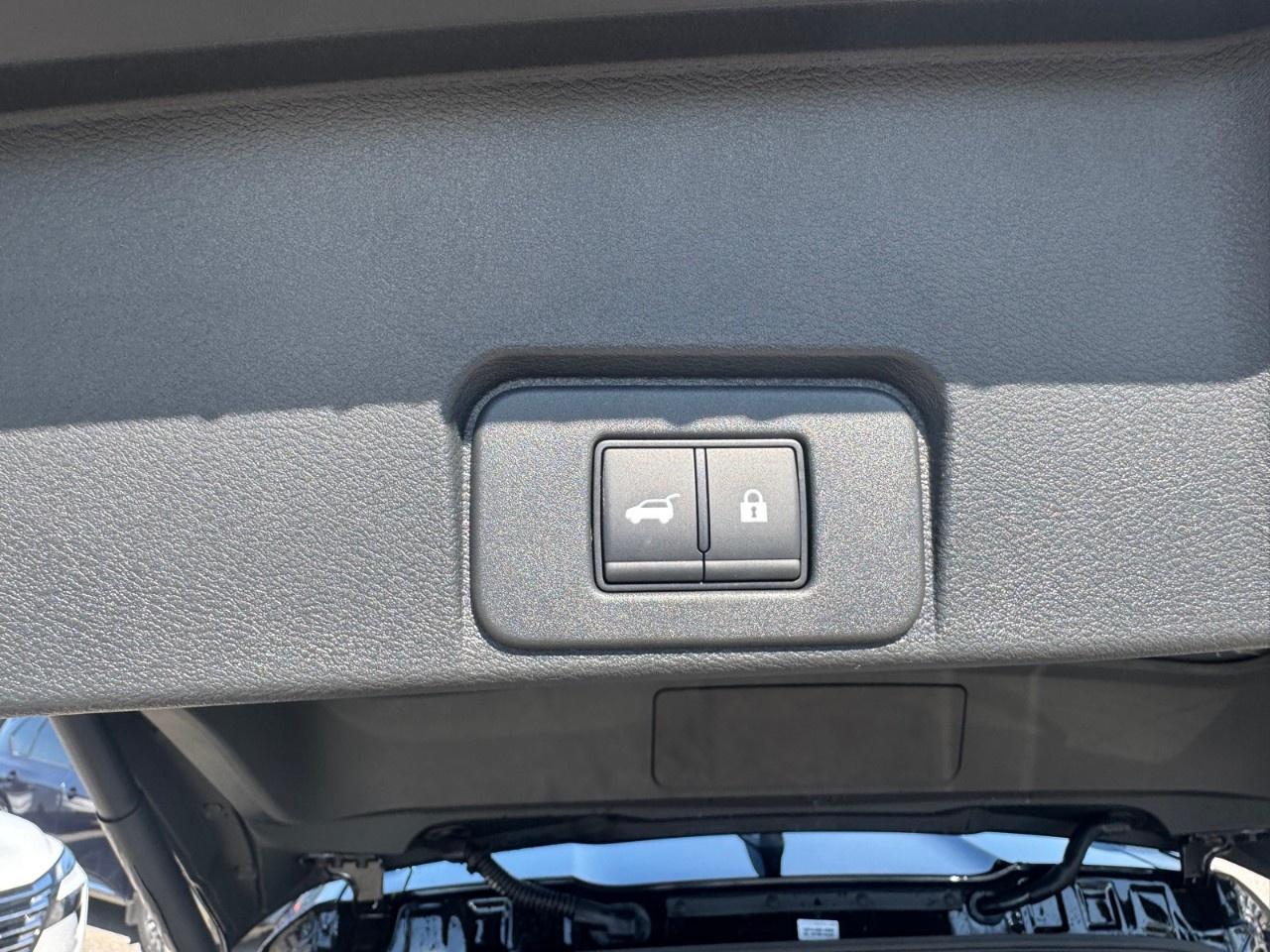 2026 Nissan Rogue AWD SV Moonroof Photo