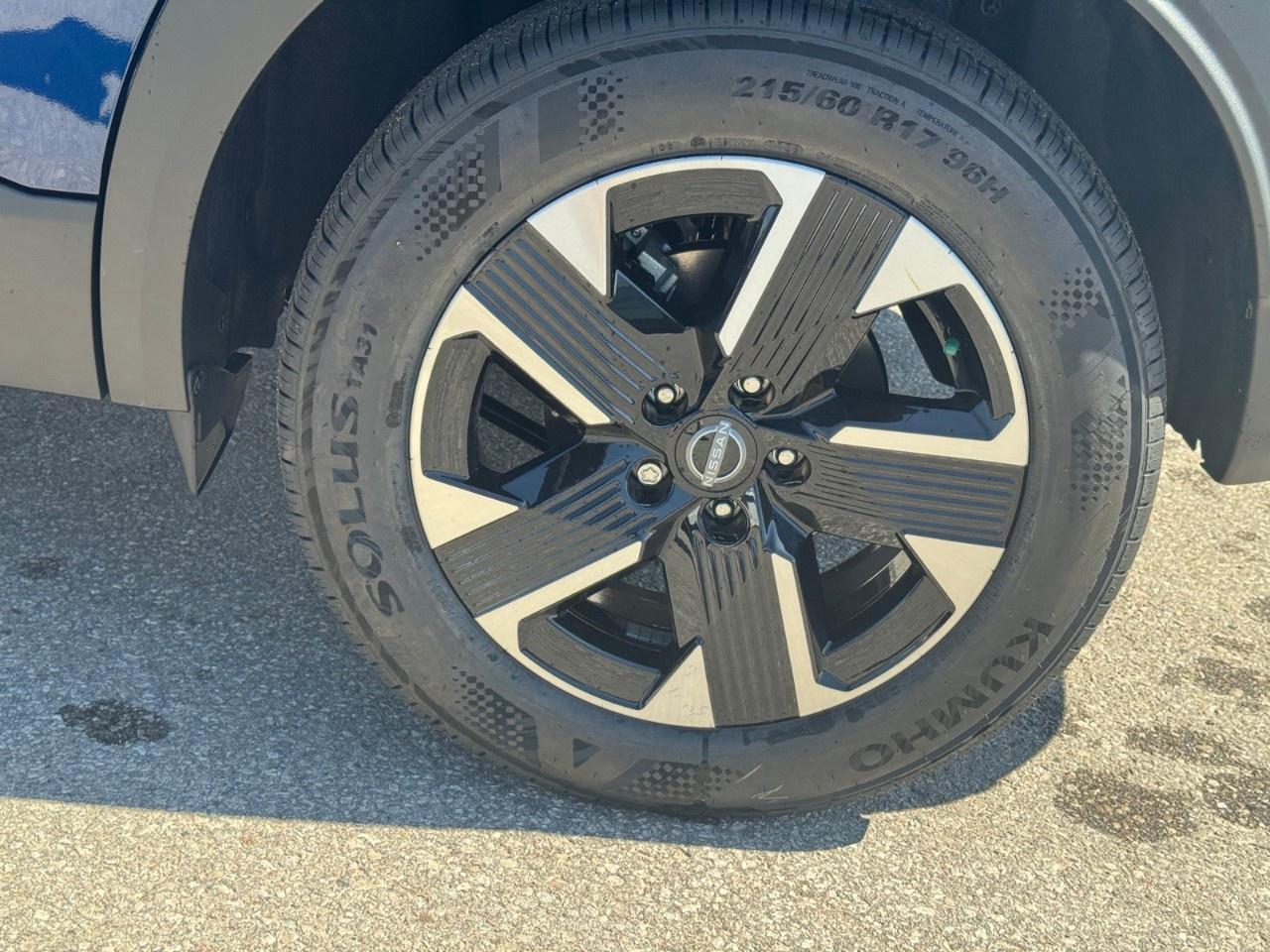 2026 Nissan Kicks SV AWD Photo