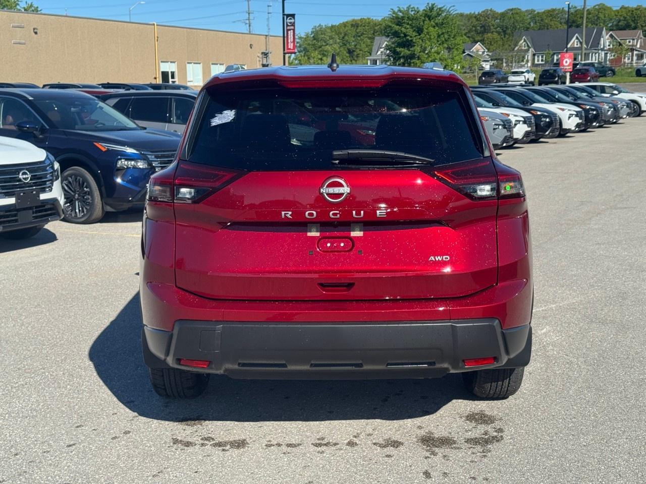 2026 Nissan Rogue AWD SV Moonroof Photo