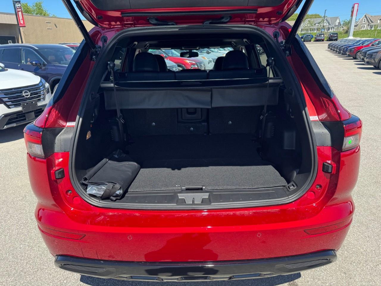 2026 Nissan Rogue Plug-In Hybrid AWD Platinum Photo