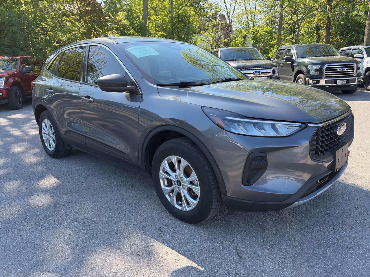 2023 Ford Escape Active AWD Photo2