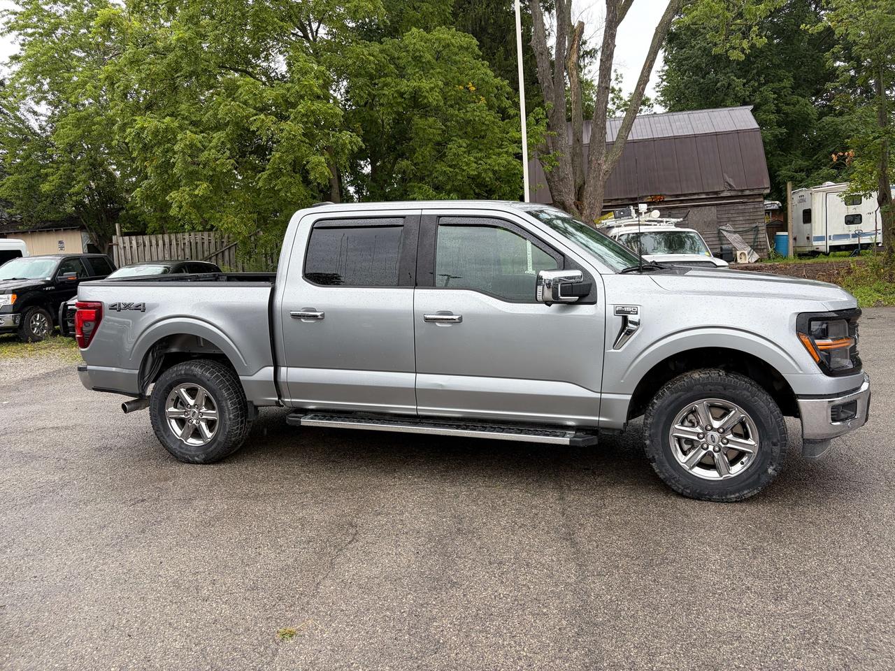 2024 Ford F-150 XLT 4WD SuperCrew 5.5' Box Photo4