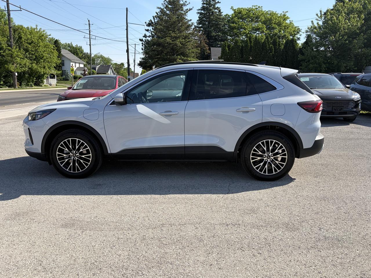 2025 Ford Escape PHEV FWD Photo1