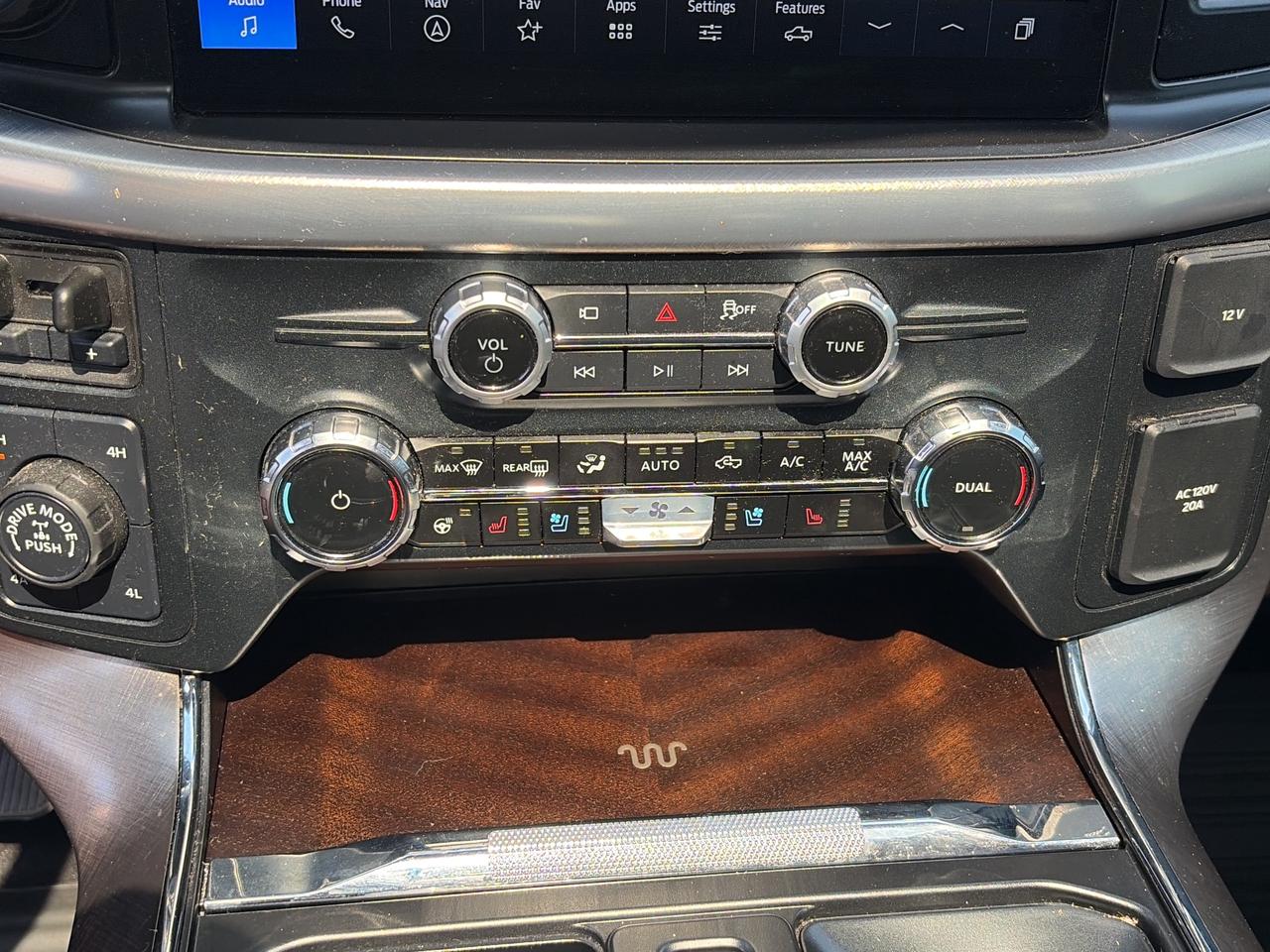 2025 Ford F-150 King Ranch 4WD SuperCrew 5.5' Box Photo