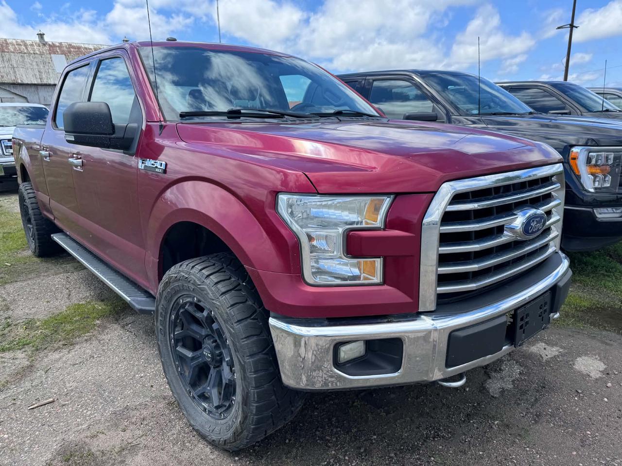 2015 Ford F-150 XLT Photo5