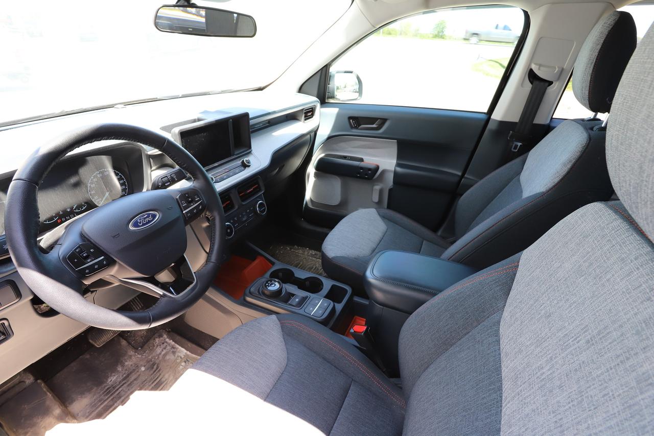 2022 Ford Maverick XLT AWD SuperCrew Photo1