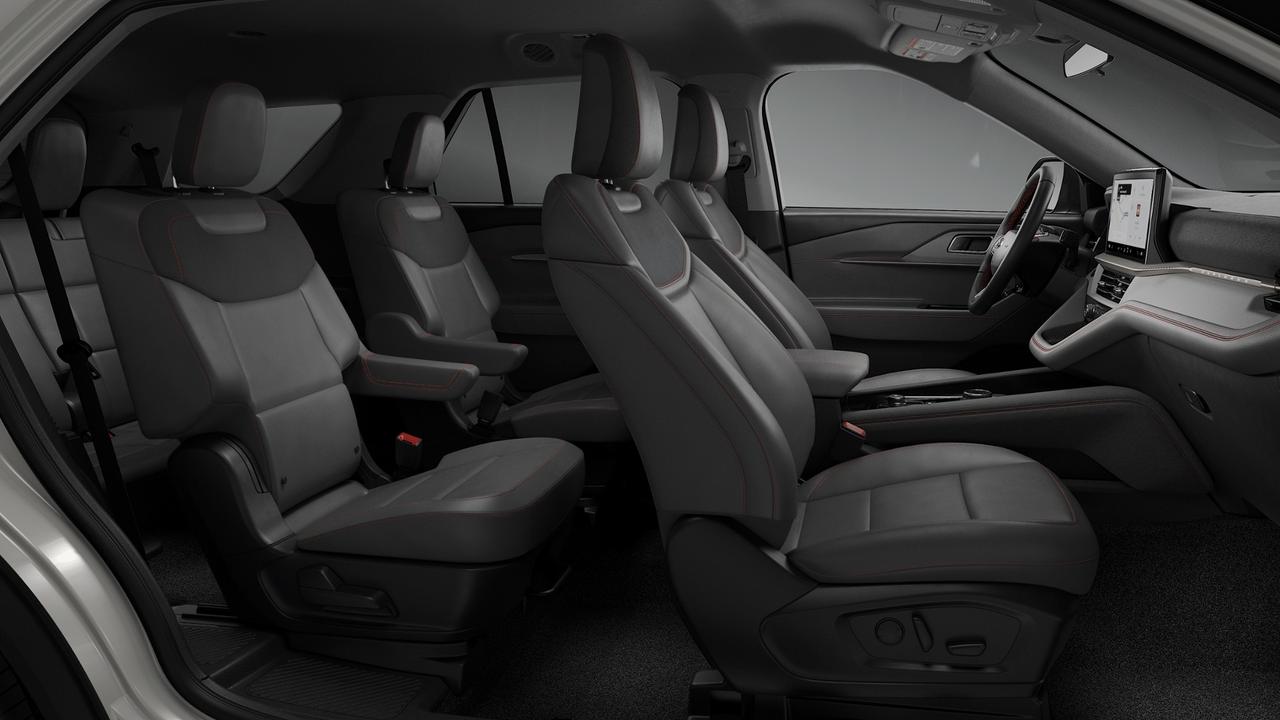 2026 Ford Explorer Active w/200A Pkg 4WD Photo