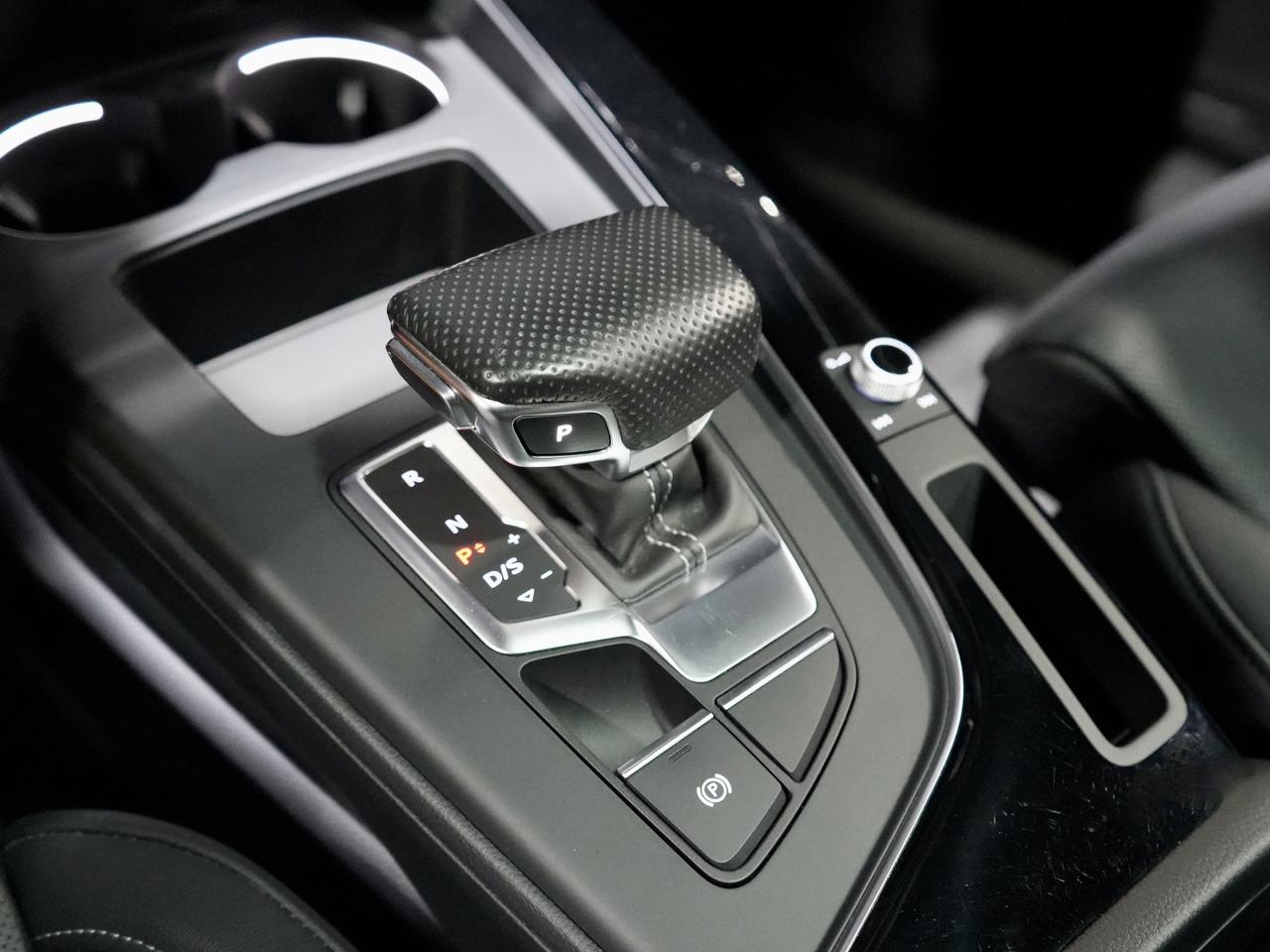 2020 Audi A5 Sportback Progressiv S LINE| ROOF| DRIVE ASSIST| NAV|CARPLAY Photo