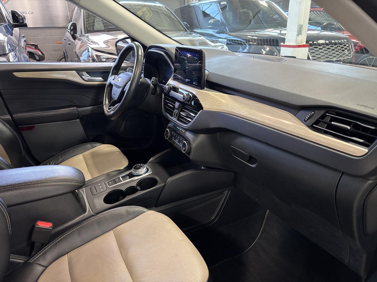 2021 Ford Escape Titanium Hybrid|AWD|NAV|CREAMLEATHER|WOOD|BOAUDIO| Photo