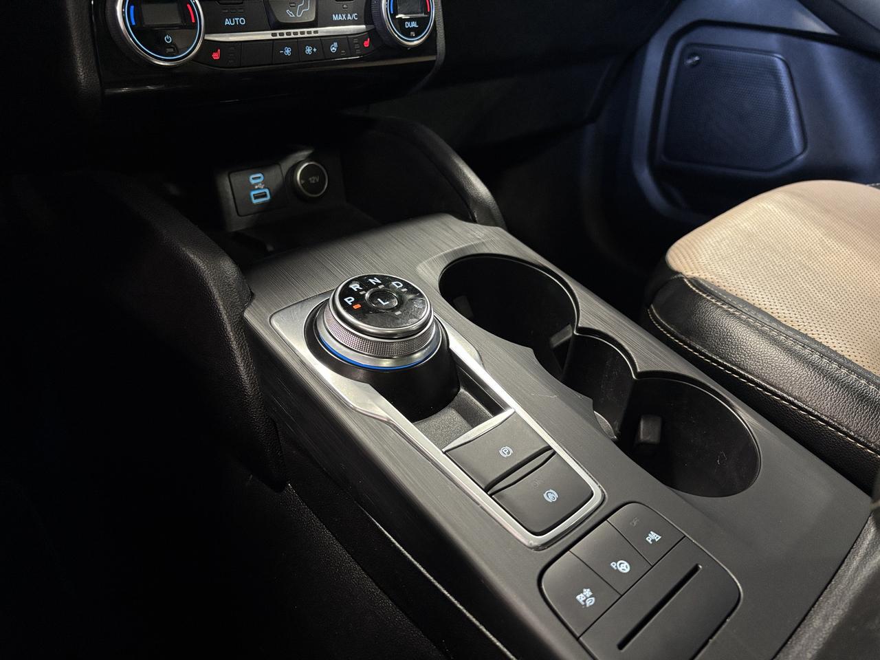 2021 Ford Escape Titanium Hybrid|AWD|NAV|CREAMLEATHER|WOOD|BOAUDIO| Photo