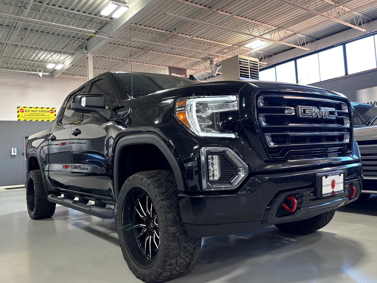 2021 GMC Sierra 1500 AT4 AWD|CREW|V8|NAV|BOSE|LEATHER|FUELRIMS|SUNROOF| Photo