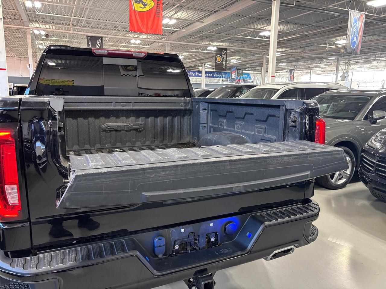 2021 GMC Sierra 1500 AT4 AWD|CREW|V8|NAV|BOSE|LEATHER|FUELRIMS|SUNROOF| Photo