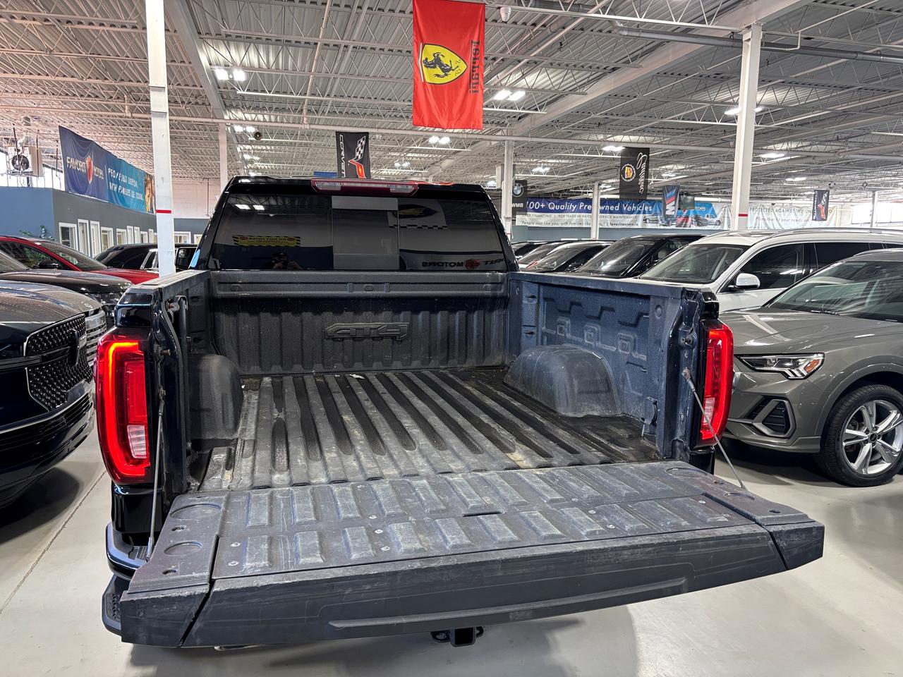 2021 GMC Sierra 1500 AT4 AWD|CREW|V8|NAV|BOSE|LEATHER|FUELRIMS|SUNROOF| Photo