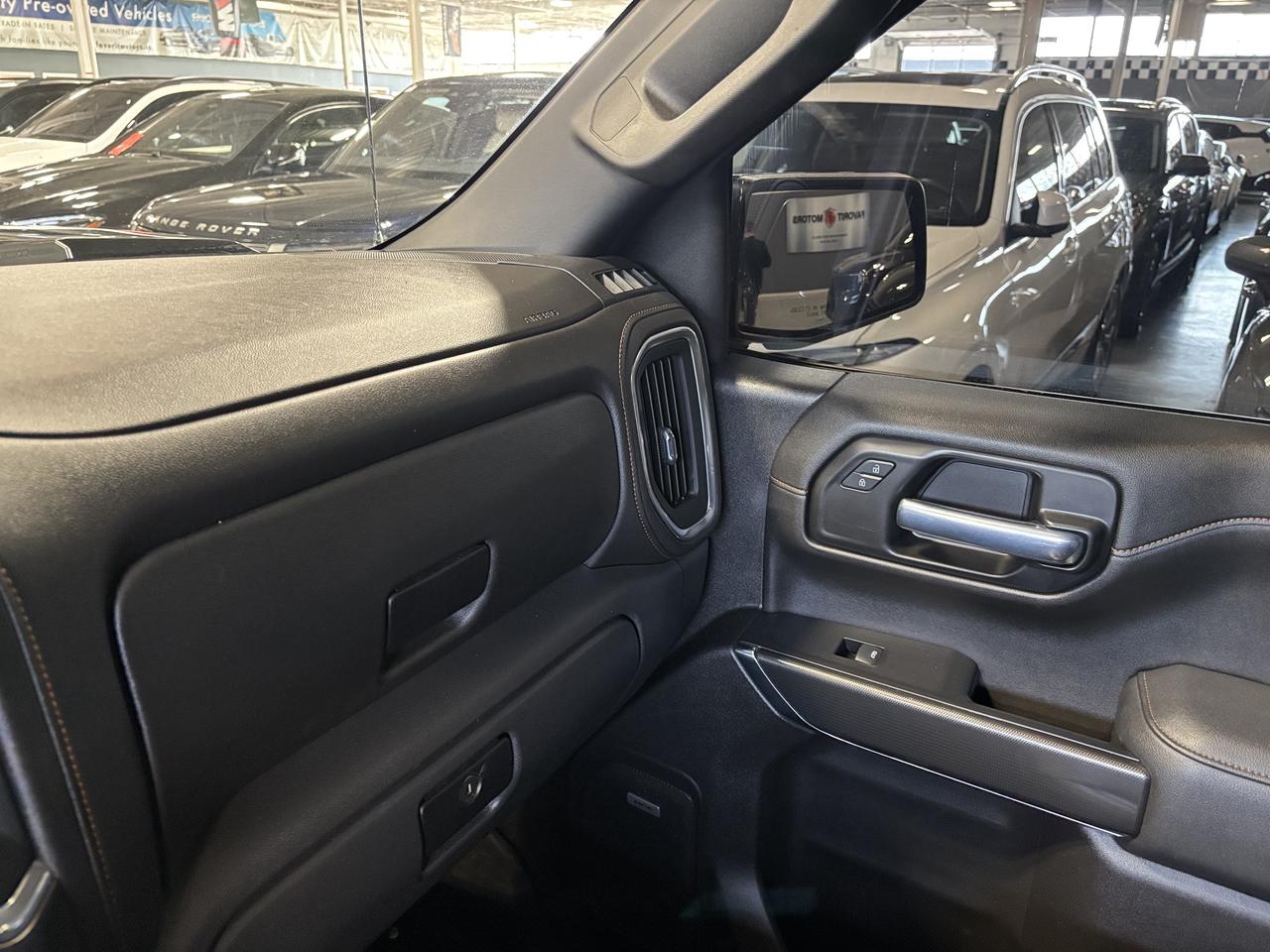 2021 GMC Sierra 1500 AT4 AWD|CREW|V8|NAV|BOSE|LEATHER|FUELRIMS|SUNROOF| Photo