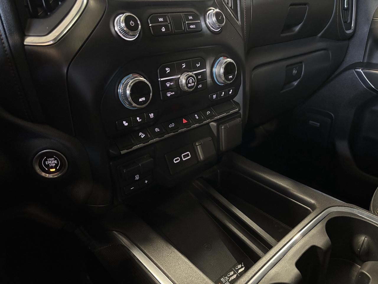2021 GMC Sierra 1500 AT4 AWD|CREW|V8|NAV|BOSE|LEATHER|FUELRIMS|SUNROOF| Photo