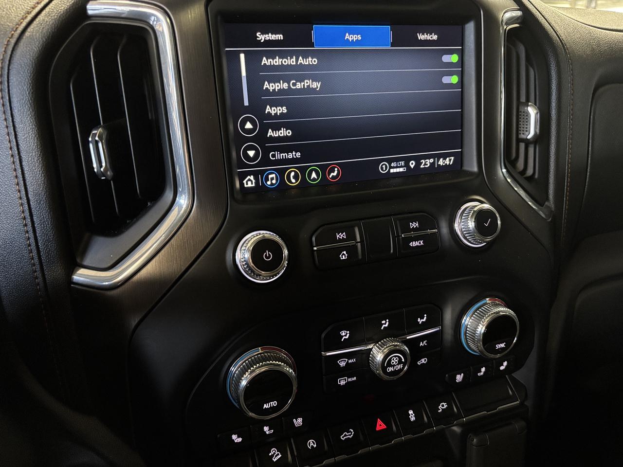 2021 GMC Sierra 1500 AT4 AWD|CREW|V8|NAV|BOSE|LEATHER|FUELRIMS|SUNROOF| Photo