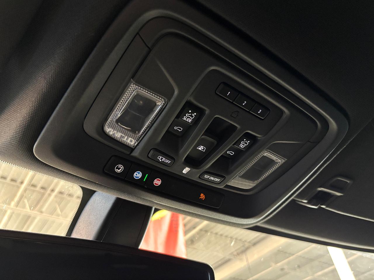 2021 GMC Sierra 1500 AT4 AWD|CREW|V8|NAV|BOSE|LEATHER|FUELRIMS|SUNROOF| Photo