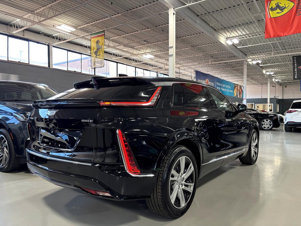 2024 Cadillac LYRIQ 450E|1SA|TECH|RWD|CLUSTERNAV|LEATHER|FULLGLASSROOF Photo