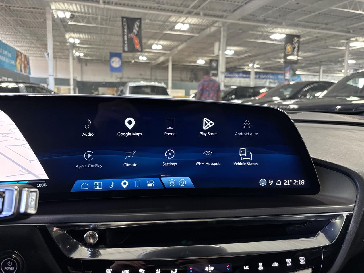 2024 Cadillac LYRIQ 450E|1SA|TECH|RWD|CLUSTERNAV|LEATHER|FULLGLASSROOF Photo