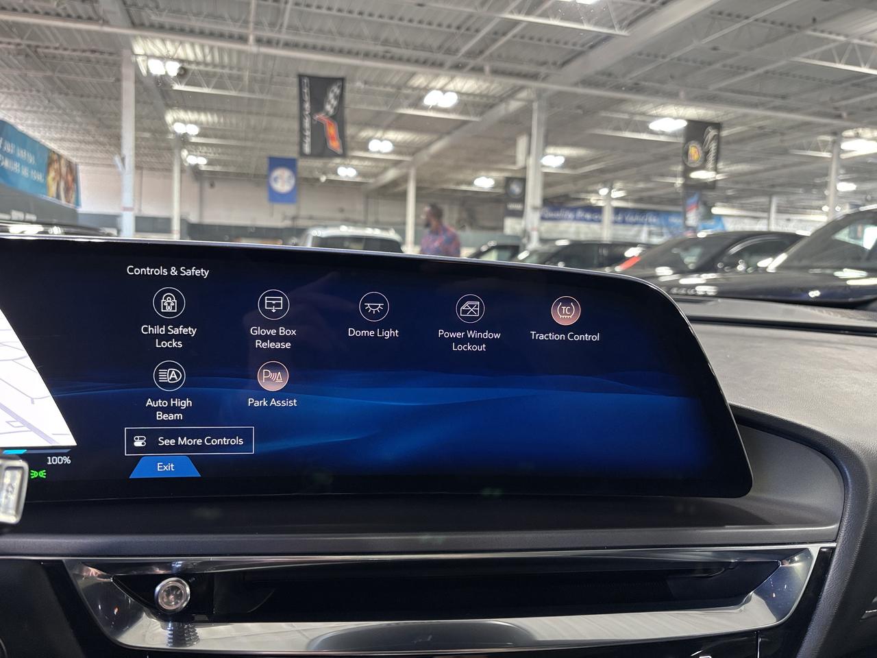 2024 Cadillac LYRIQ 450E|1SA|TECH|RWD|CLUSTERNAV|LEATHER|FULLGLASSROOF Photo