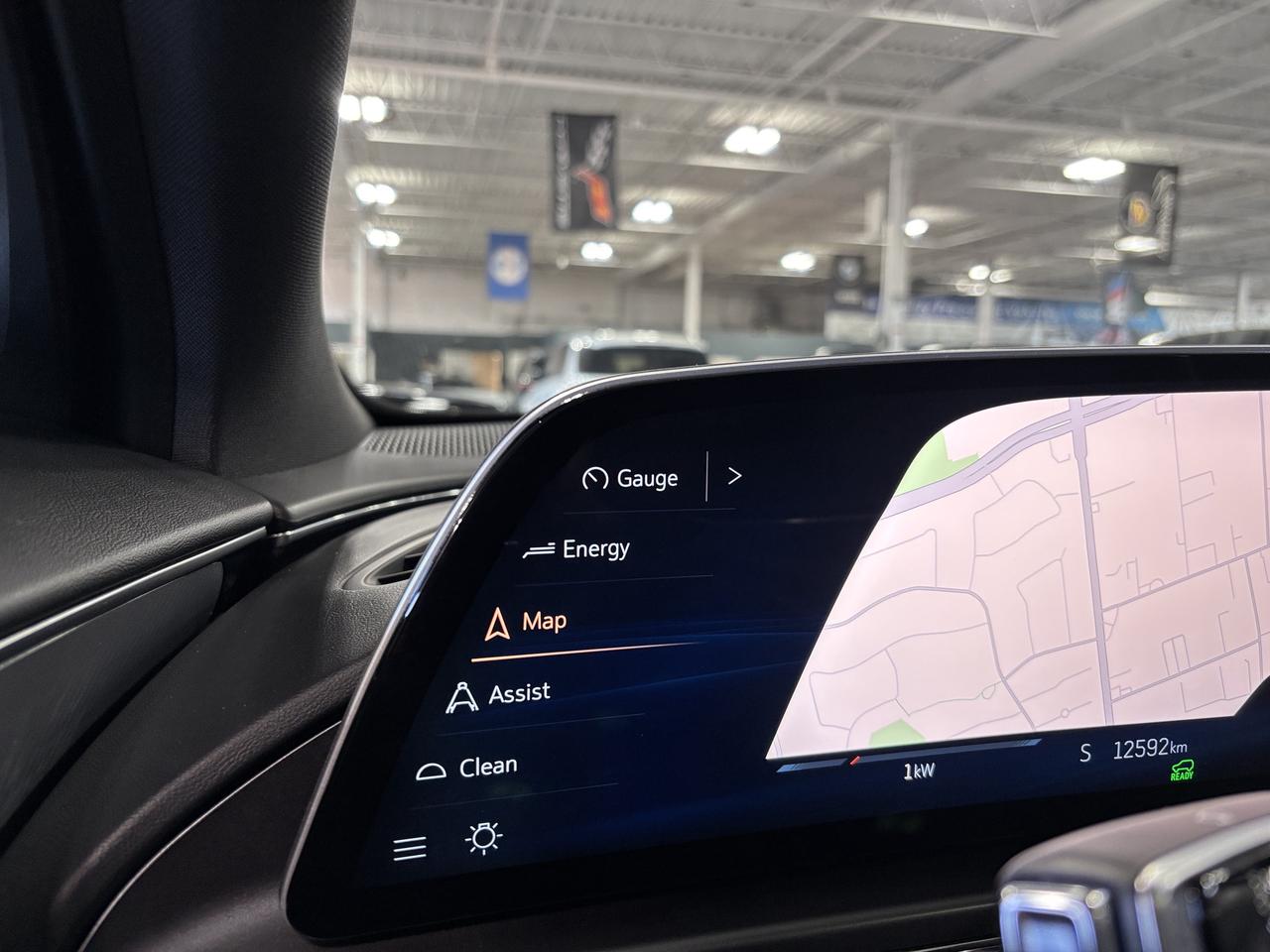 2024 Cadillac LYRIQ 450E|1SA|TECH|RWD|CLUSTERNAV|LEATHER|FULLGLASSROOF Photo