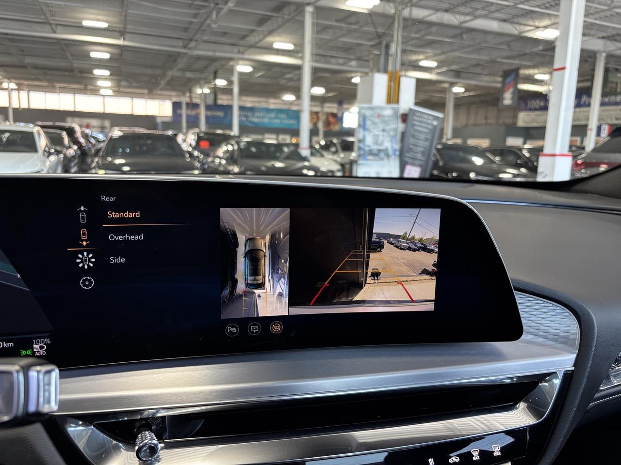 2024 Cadillac LYRIQ 450E|Luxury|1SC|RWD|AMBIENT|WOOD|CLUSTERNAV|360CAM Photo