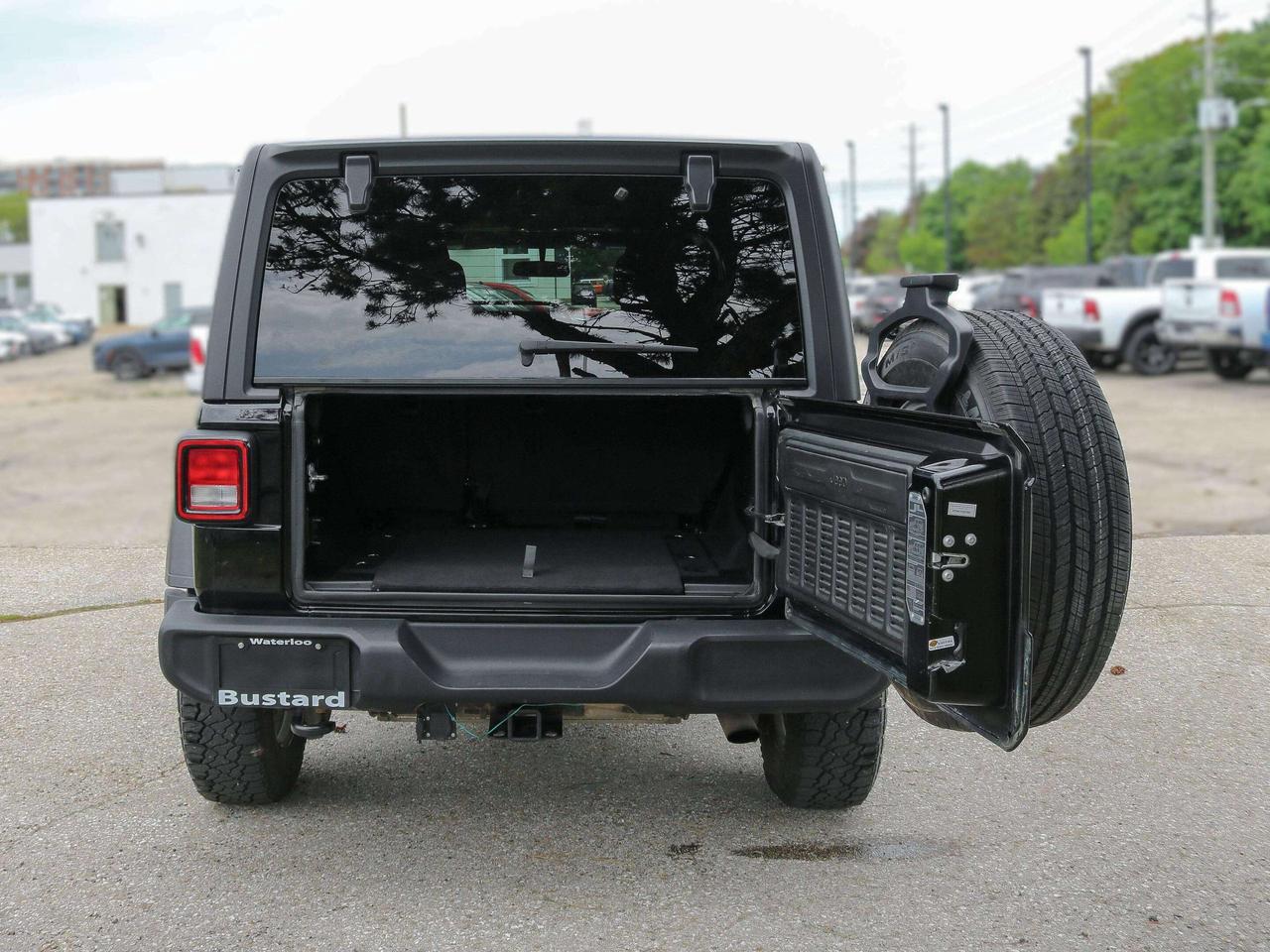2019 Jeep Wrangler Unlimited Sport 4x4 | REMOTE START | TRAILER HITCH | Photo