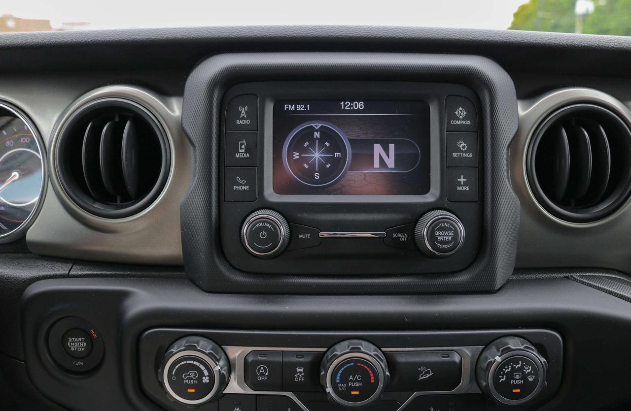 2019 Jeep Wrangler Unlimited Sport 4x4 | REMOTE START | TRAILER HITCH | Photo