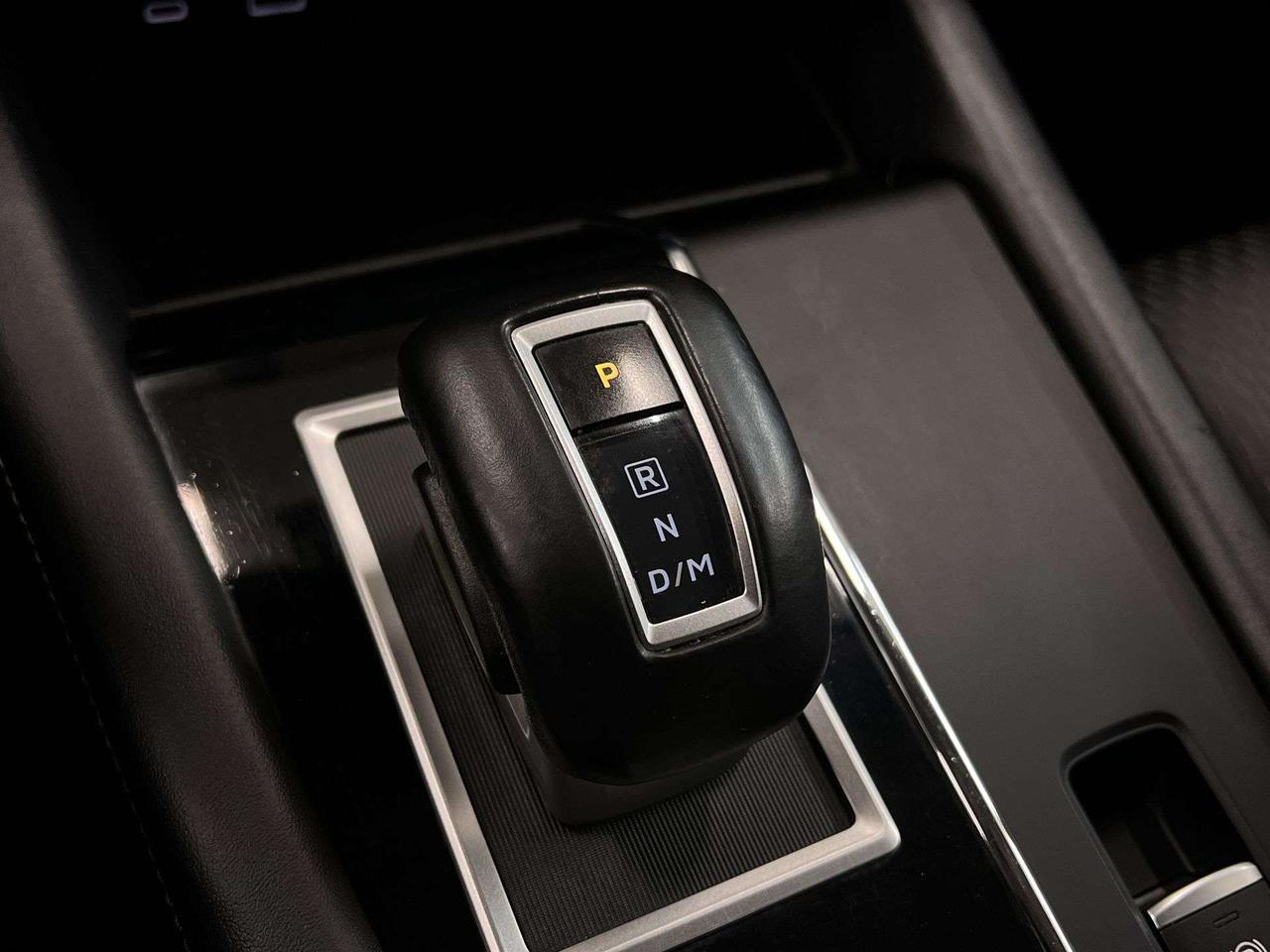 2024 Mitsubishi Outlander AWD | 7-PASS | HTD SEATS | CARPLAY | ALLOYS | A/C Photo