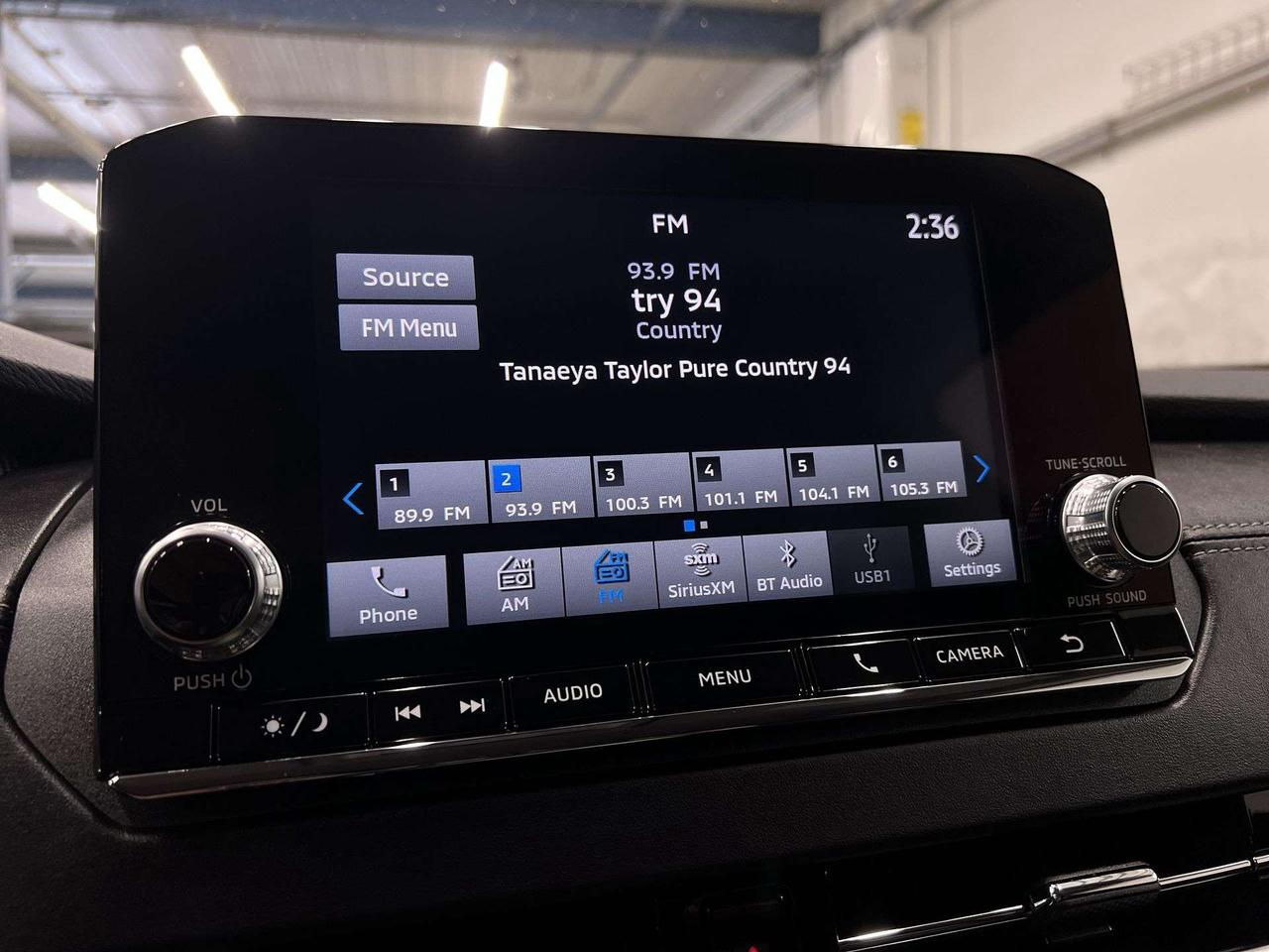 2024 Mitsubishi Outlander AWD | 7-PASS | HTD SEATS | CARPLAY | ALLOYS | A/C Photo