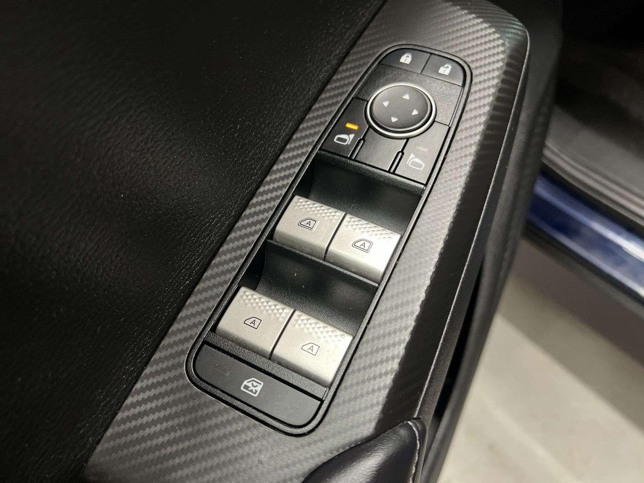 2024 Mitsubishi Outlander AWD | 7-PASS | HTD SEATS | CARPLAY | ALLOYS | A/C Photo
