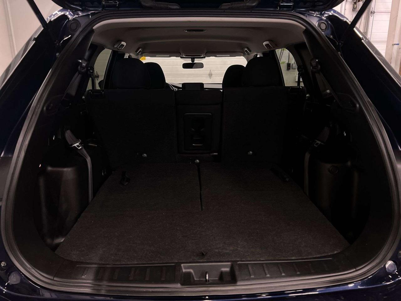 2024 Mitsubishi Outlander AWD | 7-PASS | HTD SEATS | CARPLAY | ALLOYS | A/C Photo