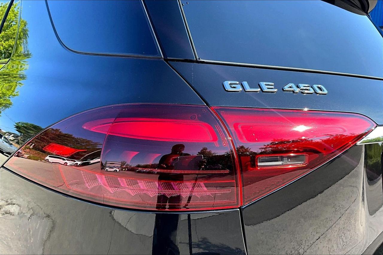 2026 Mercedes-Benz GLE GLE 450 | Exclusive Trim | Drive Assist Pkg | AWD Photo