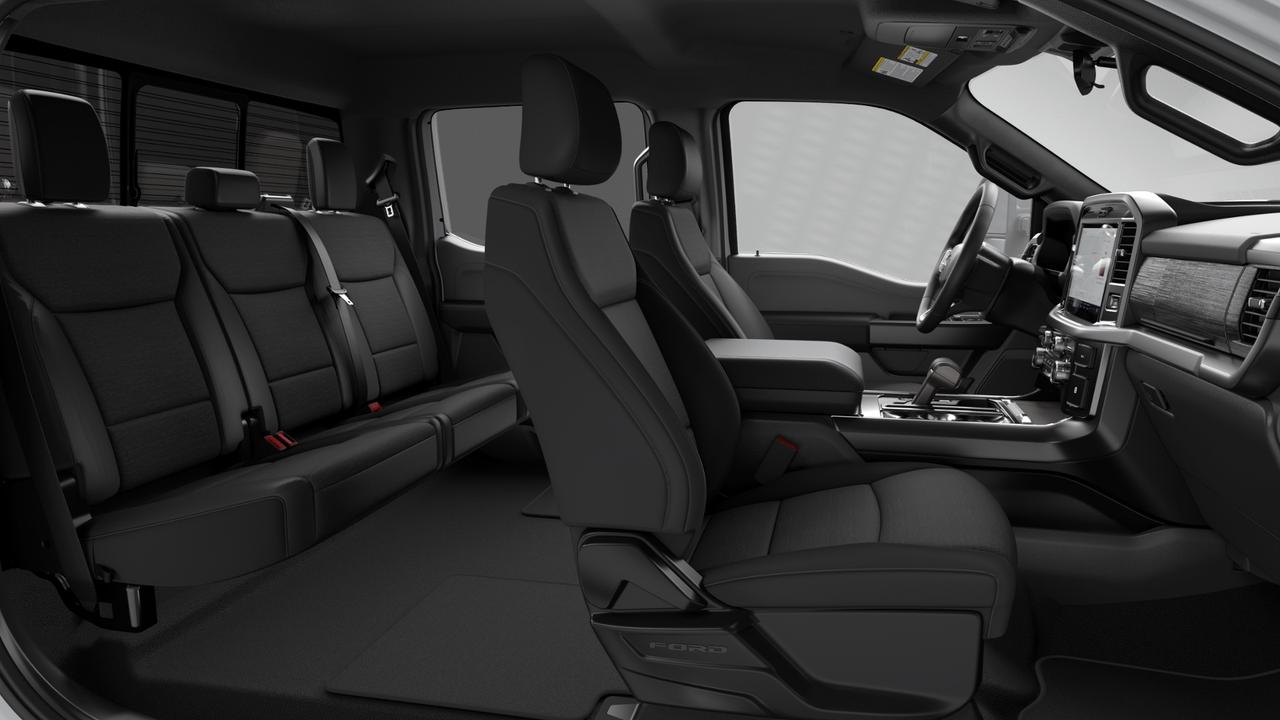 2026 Ford F-150 XLT Photo5