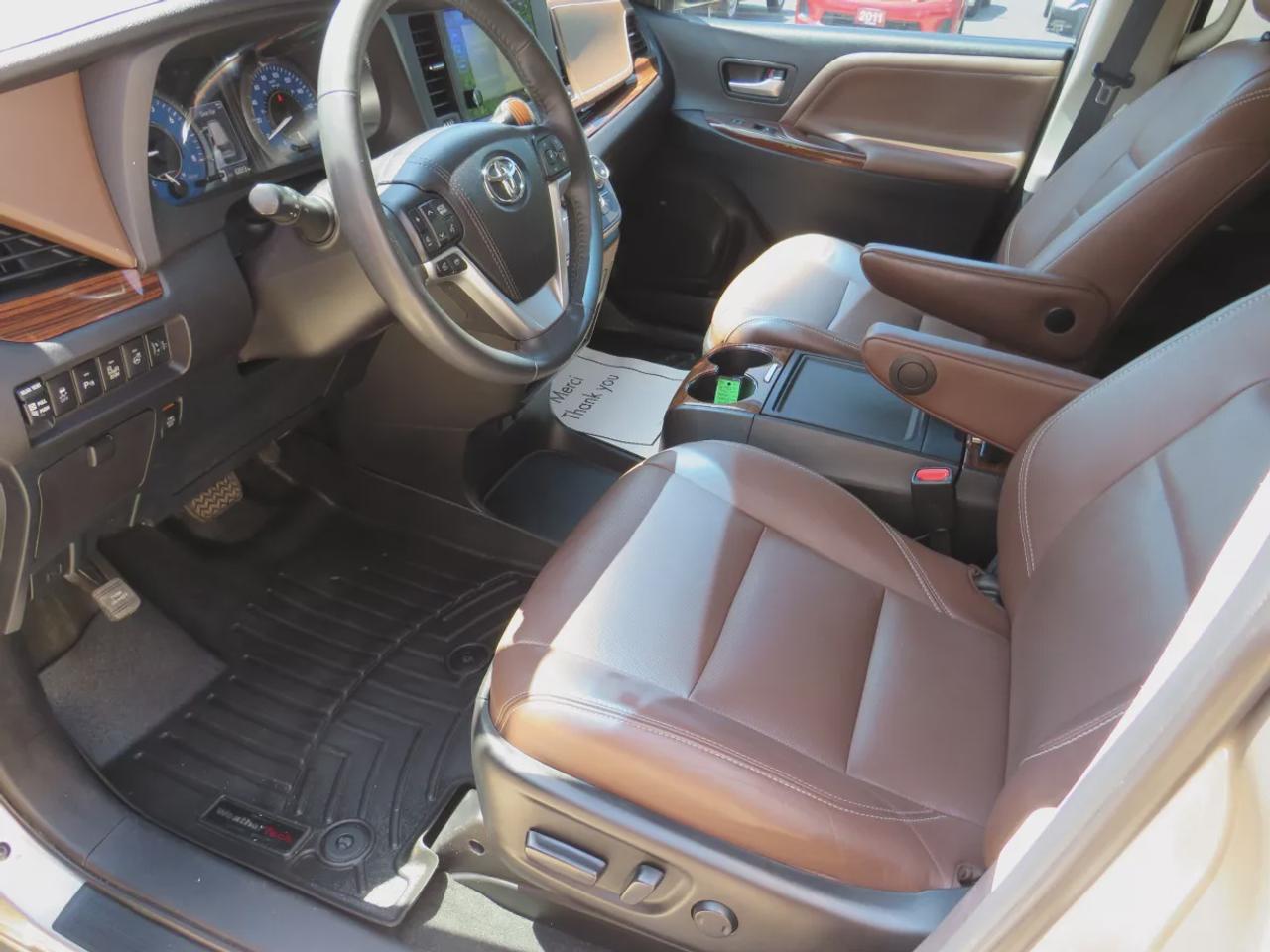 2015 Toyota Sienna Limited | Clean Carfax Report | 7 Passenger | Leather | Navigation | Sunroof | DVD Entertainment System | Photo