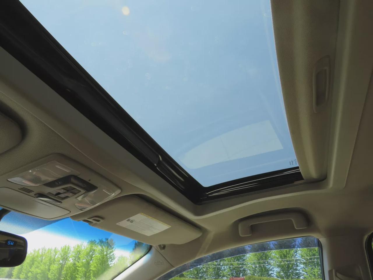 2015 Toyota Sienna Limited | Clean Carfax Report | 7 Passenger | Leather | Navigation | Sunroof | DVD Entertainment System | Photo