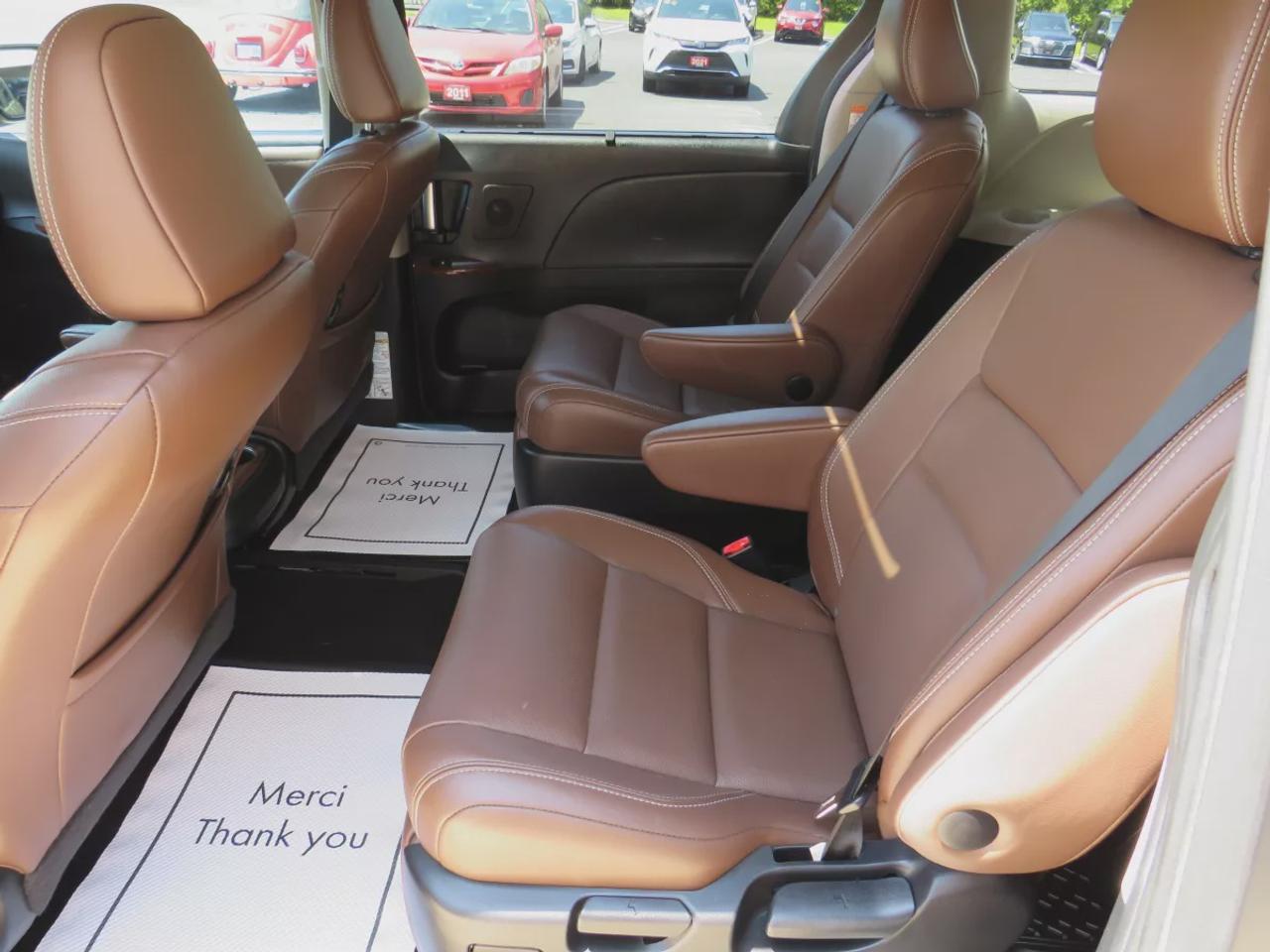 2015 Toyota Sienna Limited | Clean Carfax Report | 7 Passenger | Leather | Navigation | Sunroof | DVD Entertainment System | Photo