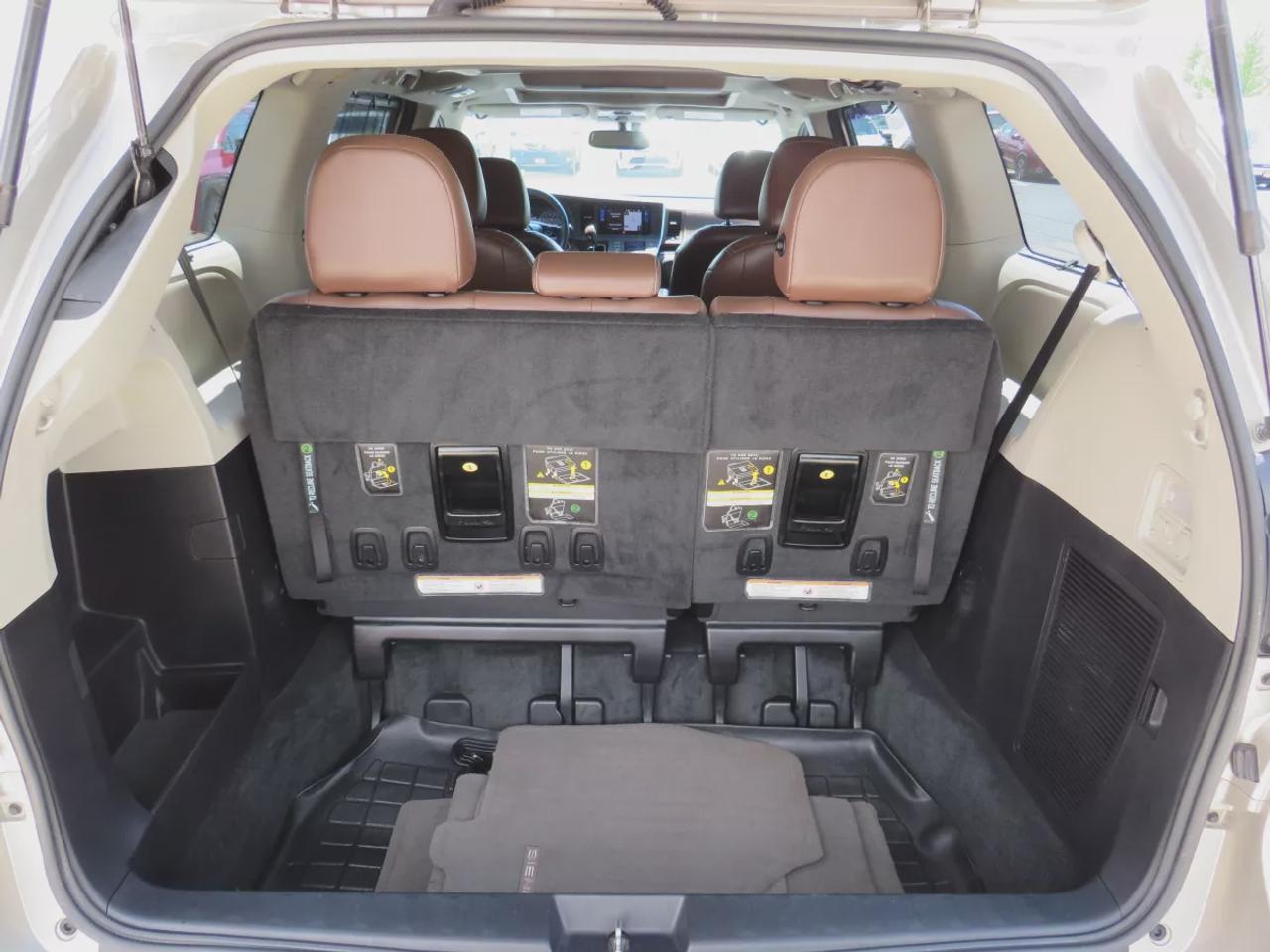 2015 Toyota Sienna Limited | Clean Carfax Report | 7 Passenger | Leather | Navigation | Sunroof | DVD Entertainment System | Photo