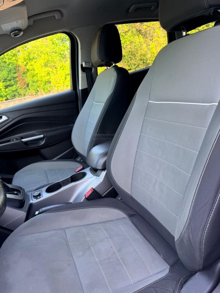 2014 Ford Escape SE 4dr Front-wheel Drive Automatic Photo