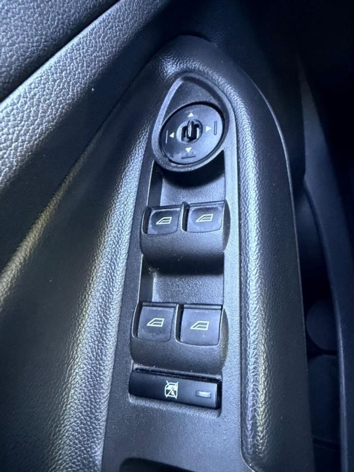 2014 Ford Escape SE 4dr Front-wheel Drive Automatic Photo