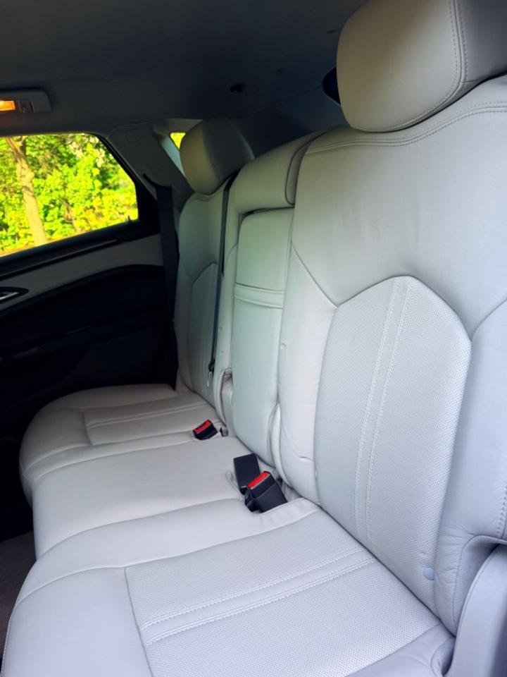 2013 Cadillac SRX Front-wheel Drive 4dr Leather Collection Photo
